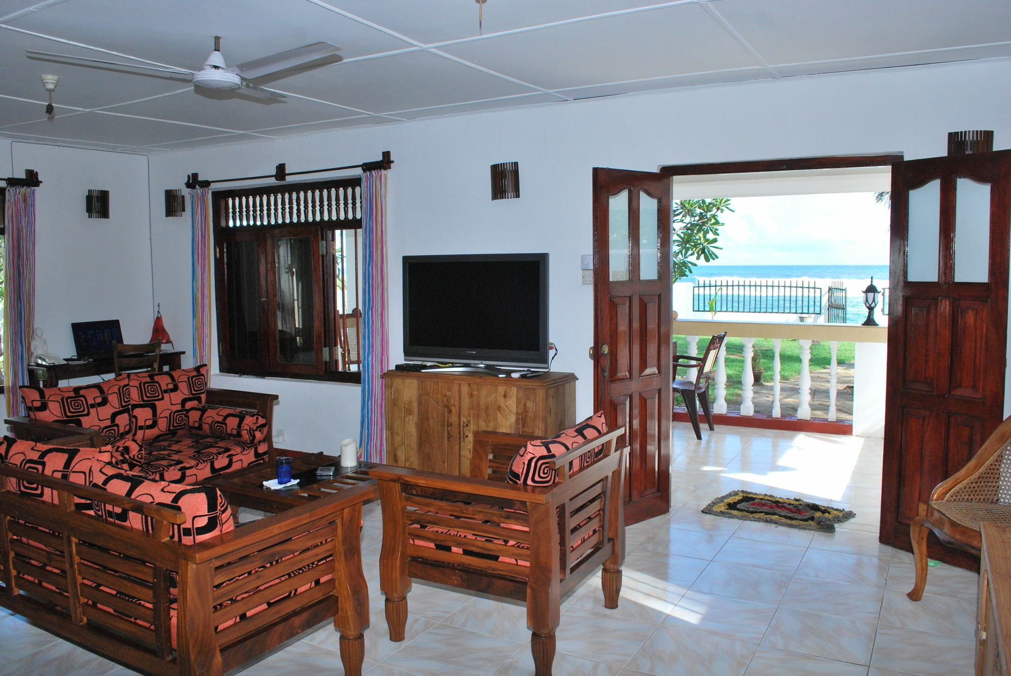 Beach House มิริสซา ภายนอก รูปภาพ