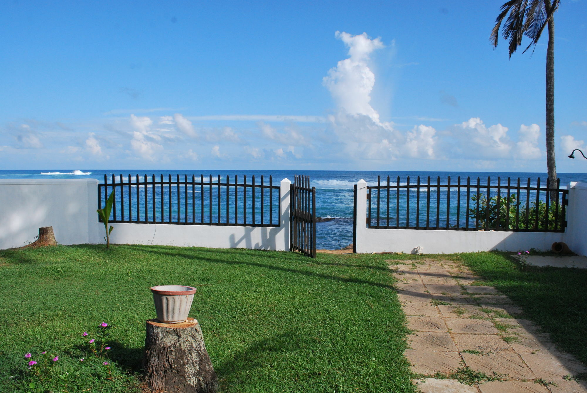 Beach House มิริสซา ภายนอก รูปภาพ